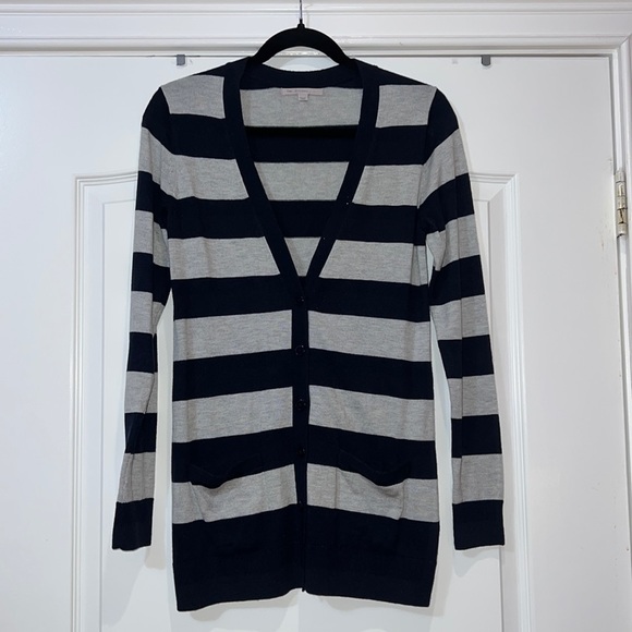 Women’s Gap Gray Blue Cardigan - Picture 1 of 9